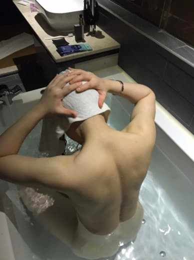 【2023_08_04】The_video_of_me_washing_the_owner_and_going_to_bed.m4v
